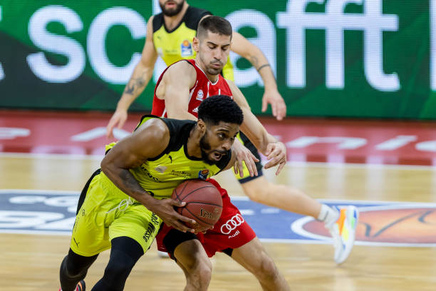 阵容还是内 阵容还是内