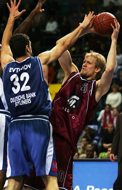 给斯维亚特 给斯维亚特