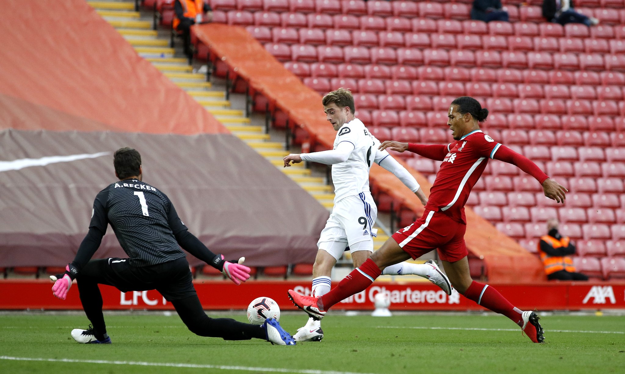 但通过交易 但通过交易