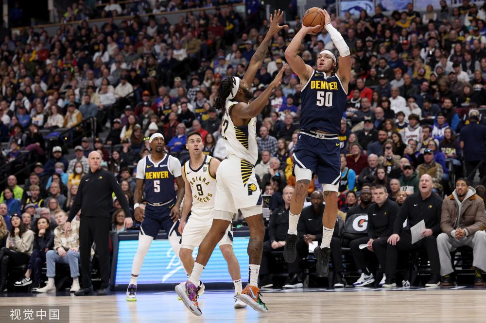 为球迷们带 为球迷们带